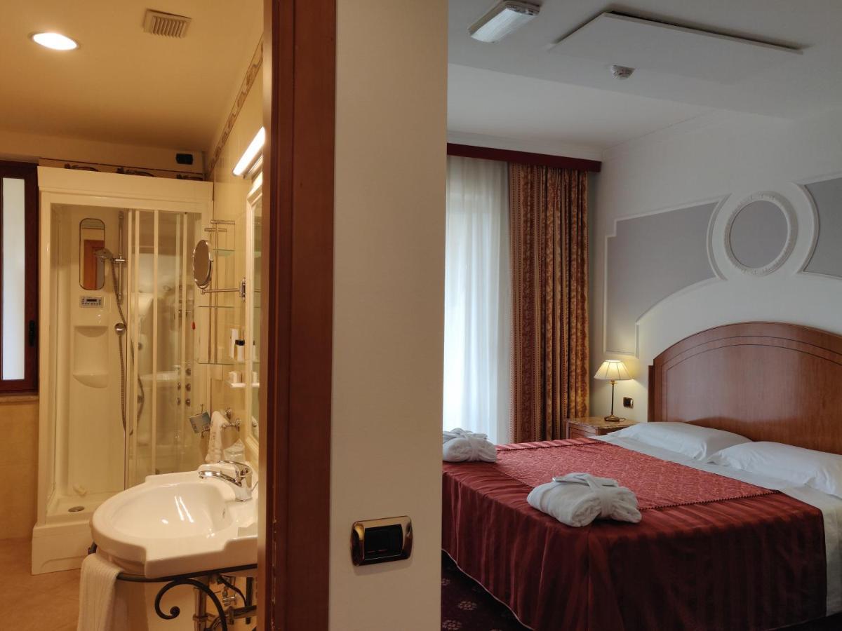 Parco Dei Principi Hotel Roccella Ionica Zewnętrze zdjęcie