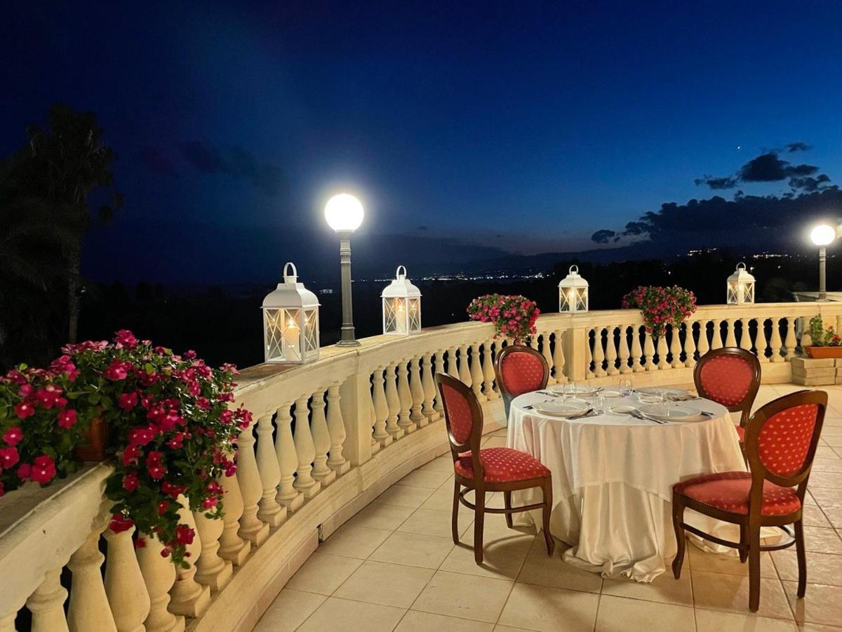 Parco Dei Principi Hotel Roccella Ionica Zewnętrze zdjęcie