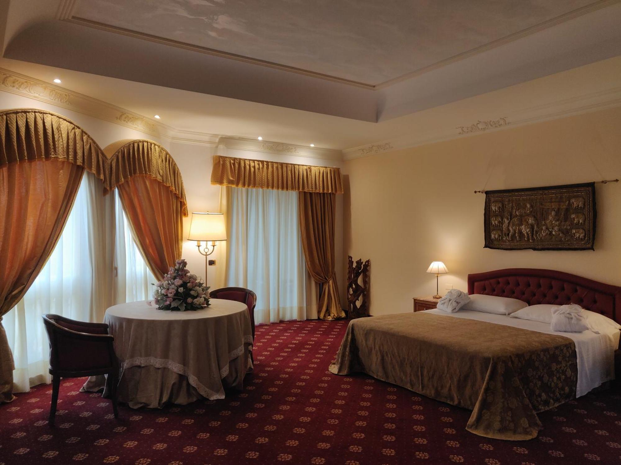 Parco Dei Principi Hotel Roccella Ionica Zewnętrze zdjęcie