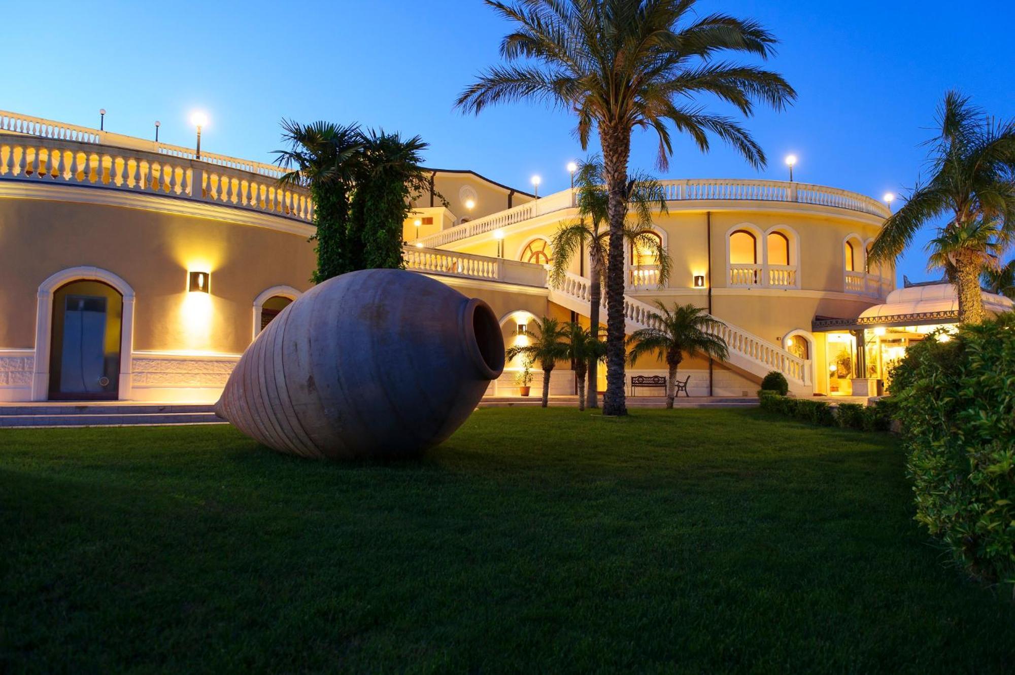 Parco Dei Principi Hotel Roccella Ionica Zewnętrze zdjęcie