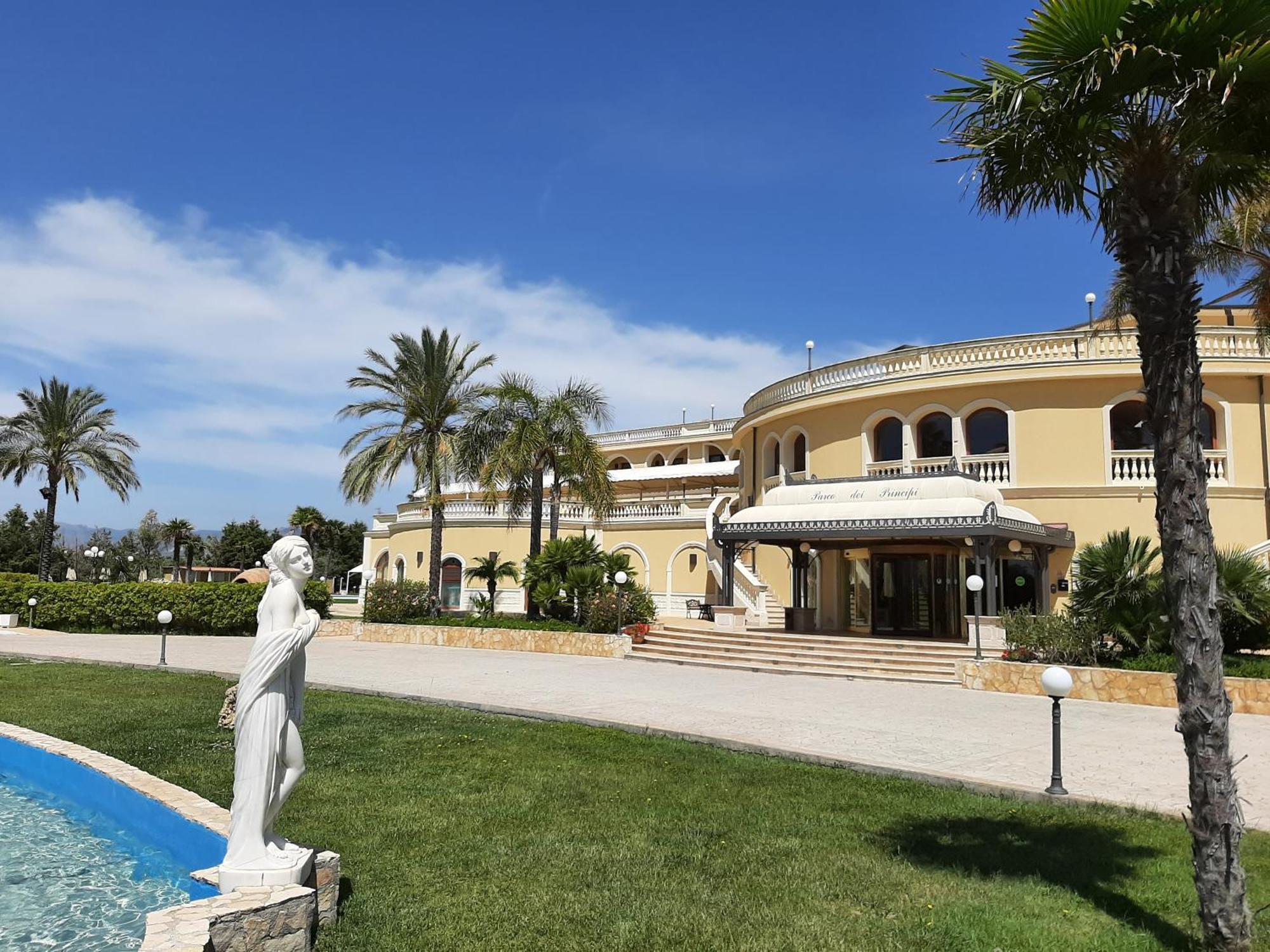 Parco Dei Principi Hotel Roccella Ionica Zewnętrze zdjęcie